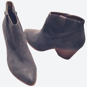 Frye REINA Gray Leather Western Short Pointed Toe Side Zip Ankle Boots Size 10